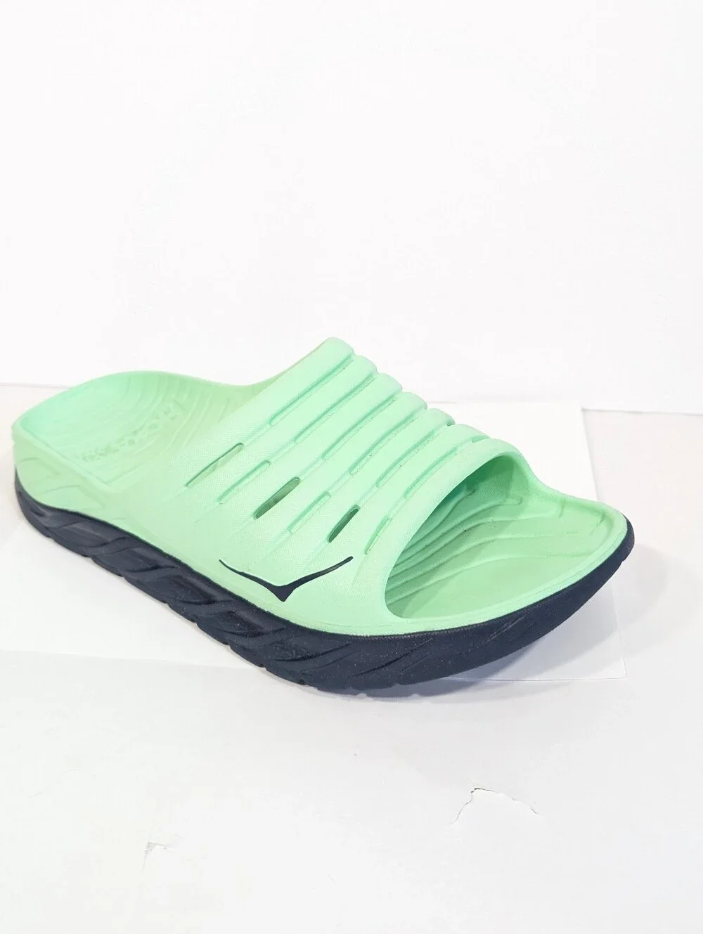 Hoka Ora Recovery Slides sz 12 Men Sandals Gym Shoes ash green beach pool